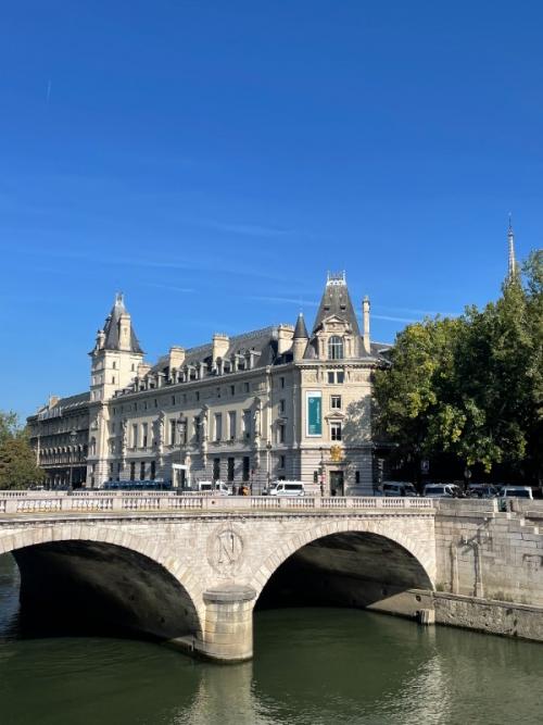 VENTE : fosse septique non mentionnée au contrat et responsabilité du vendeur